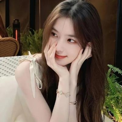 独家爆料：一线女星深夜密会神秘女子，粉丝集体脱粉，三天三夜